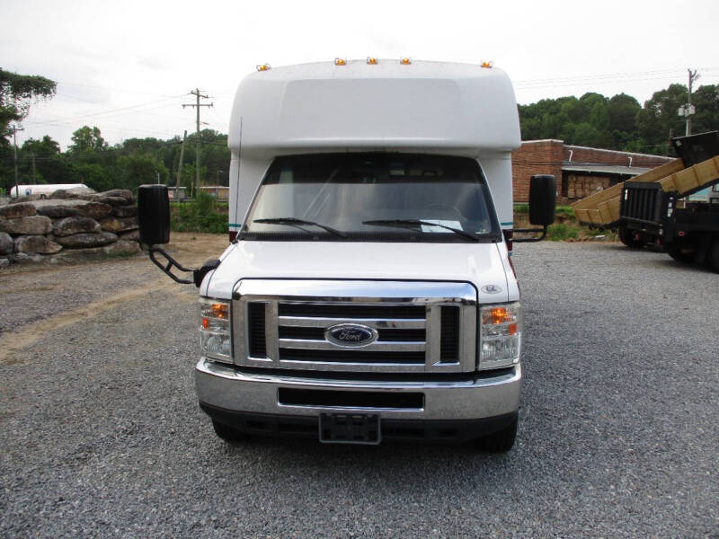 ford e-series cutaway 2017 1FDEE3FS4HDC27547 image ford e-series cutaway 2017 1FDEE3FS4HDC27547 image